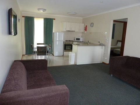 Werribee Motel & Apartments - Accommodation NT 0