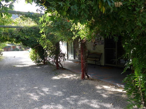 Tim's Place - Accommodation NT 9