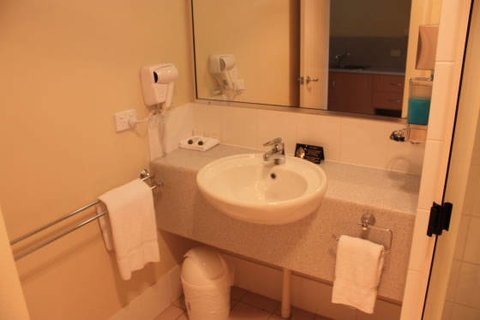 Country Roads Motor Inn - Gayndah - Accommodation NT 1