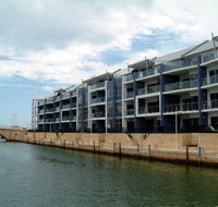 Dolphin Quay Apartment Hotel - Accommodation NT