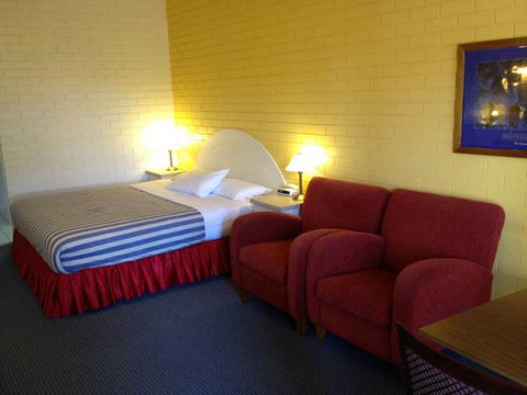 Econo Lodge Statesman Ararat - Accommodation NT 4