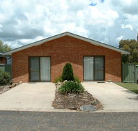 Fossicker Caravan Park - Accommodation NT