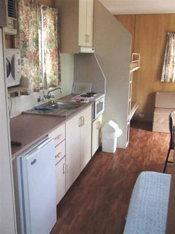 Grenfell Caravan Park - Accommodation NT 1