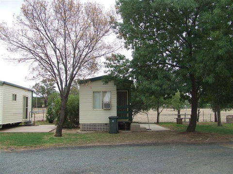 Grenfell Caravan Park - Accommodation NT 0