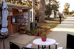 Griffith Caravan Village - Accommodation NT 1