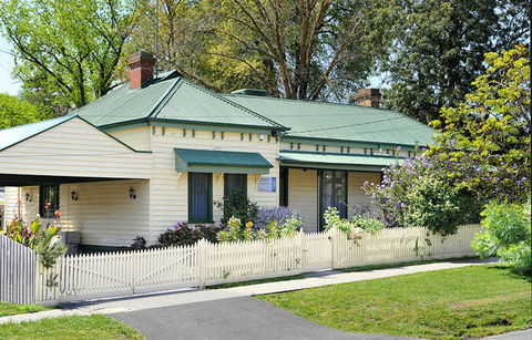 Healesville Garden Cottage - Accommodation NT 1