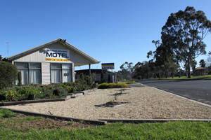 Kaniva Midway Motel - Accommodation NT 7