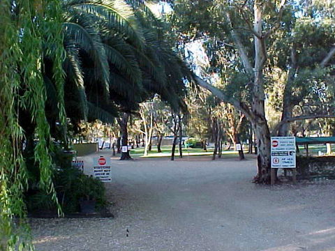 Kingston-On-Murray Caravan Park - Accommodation NT 0