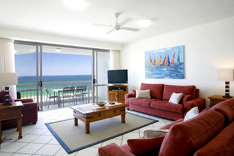 La Mer Sunshine Beachfront Apartments - NT Tourism 2