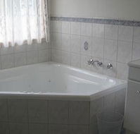 Macburn Self Contained Cottages Dog Friendly - Accommodation NT