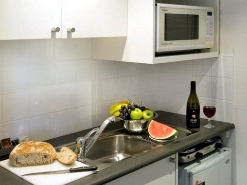 Macleay Serviced Apartment/Hotel - NT Tourism 7