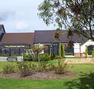 Mick O'Sheas Irish Pub Motel - Accommodation NT