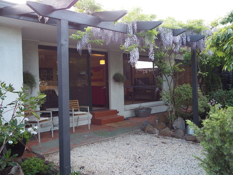 Myamba House Kyneton - NT Tourism 1