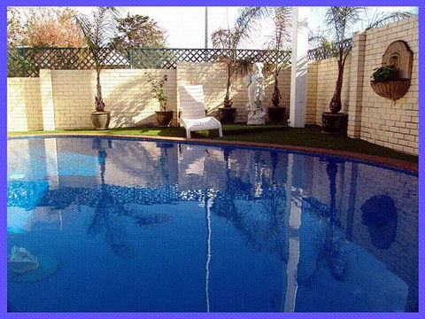 NOAH'S Mid City Motor Inn - Accommodation NT 0