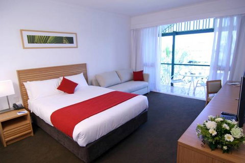 Novotel Twin Waters Resort Sunshine Coast - NT Tourism 9