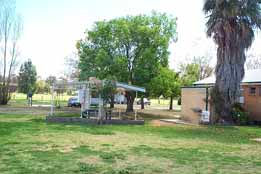 Poplars Caravan Park - Accommodation NT 1