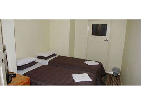 Capertee Royal Hotel - Accommodation NT 6