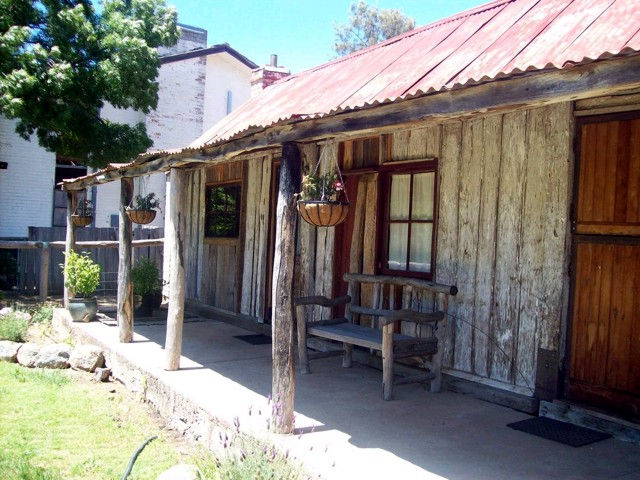 Cook ACT Accommodation NT