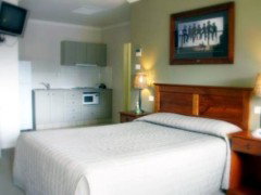 Saltbush Motor Inn - Accommodation NT 0