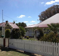 Tenterfield Luxury Historic c1895 Cottage - Accommodation NT