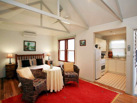 The Bank Guesthouse - Accommodation NT 3