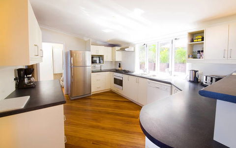 The White House Ocean View Spa Villa - Accommodation NT 3