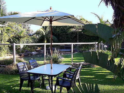 Tropicana Motor Inn - NT Tourism 0