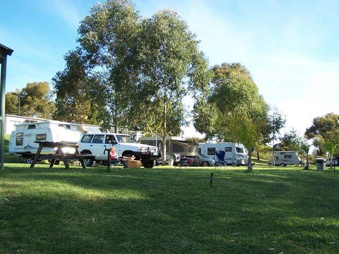 Weir Caravan Park Robinvale - Accommodation NT 0