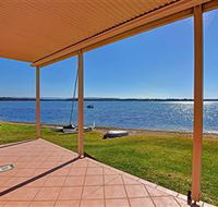 Luxury Waterfront House - Accommodation NT