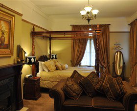 Bli Bli House Luxury Bed And Breakfast - NT Tourism 1
