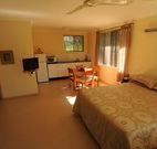 Ned's Bed Horse and Dog-Otel - Clybucca - Accommodation NT