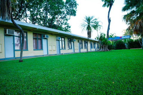 Riverview Tourist Village - Accommodation NT 5