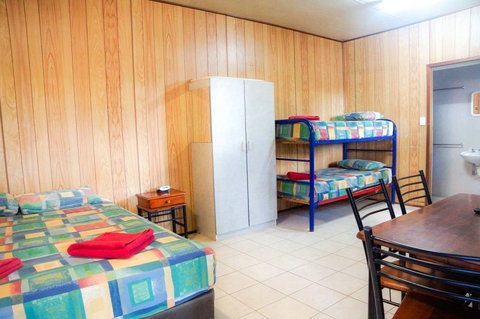 Riverview Tourist Village - Accommodation NT 7