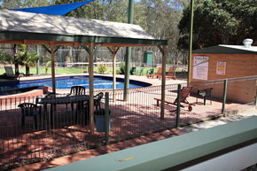 Yarraby Holiday Park - Accommodation NT 4