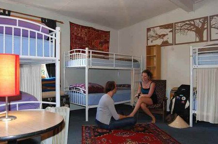 The Flying Fox Backpackers - Accommodation NT 4