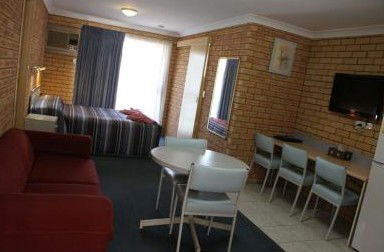 Tallarook Motor Inn - Accommodation NT 5