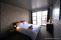 St Kilda Beach House - Accommodation NT 2