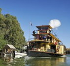 Paddlesteamer Emmylou - - Accommodation NT