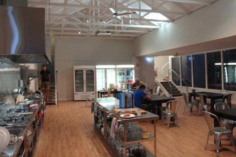 McLaren Vale Backpackers - NT Tourism 7