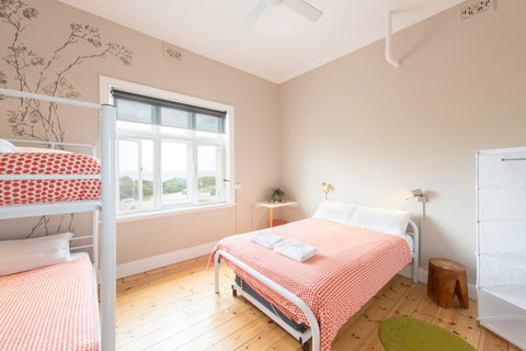 Port Elliot YHA - Accommodation NT 4