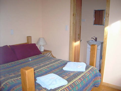 Bridport YHA - Accommodation NT 3