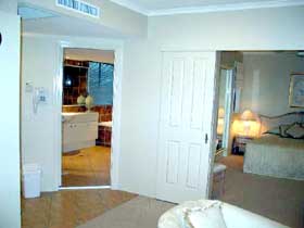 Myconos Resort - Accommodation NT 2