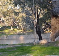 Beds in the Barwon - Accommodation NT