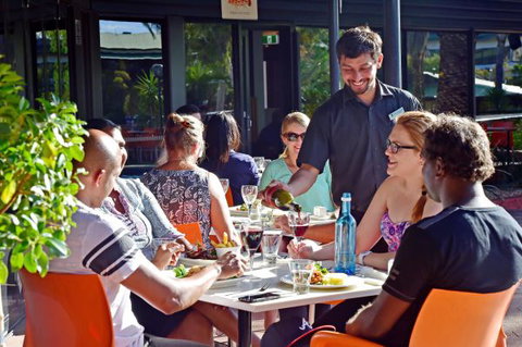 Mercure Alice Springs Resort - NT Tourism 8