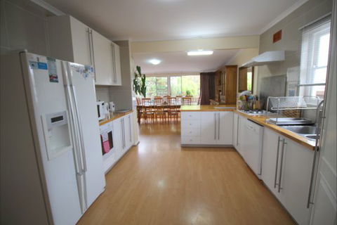 Christies Cottage For Holidays And Relocations. - Accommodation NT 13