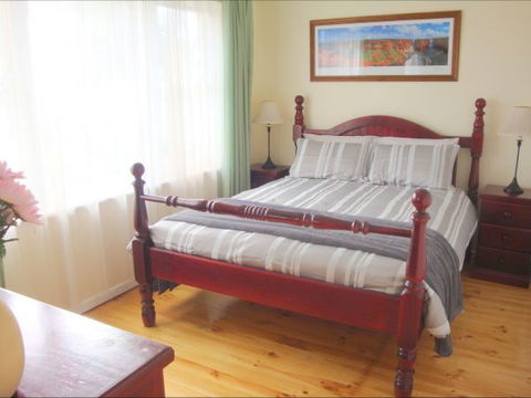 Christies Cottage For Holidays And Relocations. - Accommodation NT 17