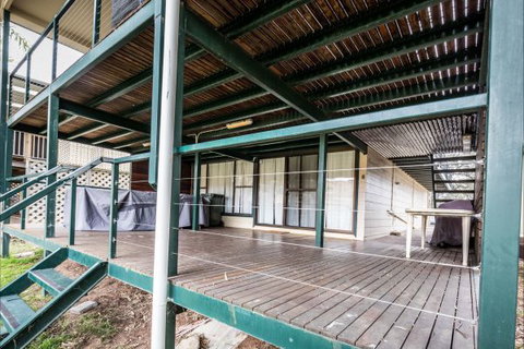 River Shack Rentals - Living The Dream - Accommodation NT 6