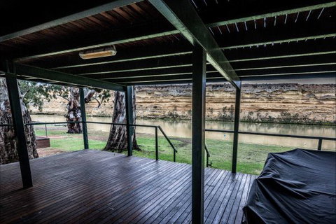 River Shack Rentals - Living The Dream - Accommodation NT 7