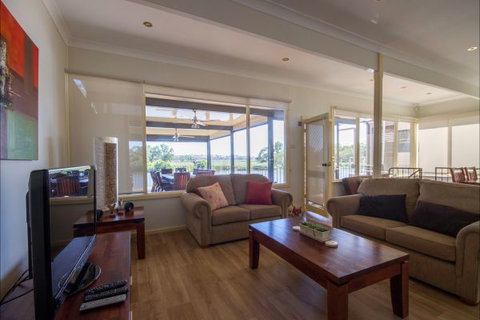 River Shack Rentals - Living The Dream - Accommodation NT 51