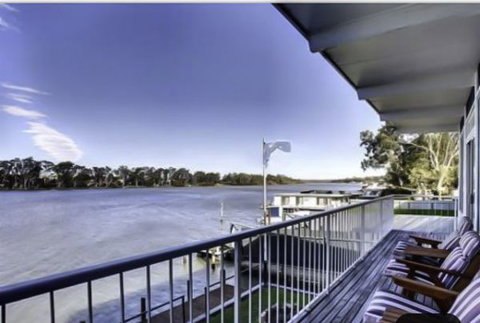 River Shack Rentals - Living The Dream - Accommodation NT 97
